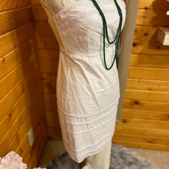 Old Navy linen mini strapless dress in white size 2. - Picture 2 of 5